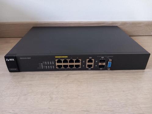 Zyxel GS2210-8HP, Computers en Software, Netwerk switches, Zo goed als nieuw, Ophalen