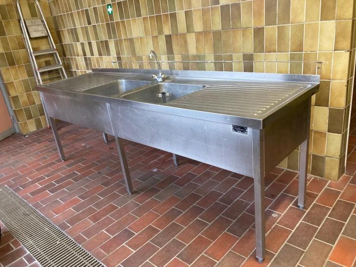 2 horecawastafels en werkbanken, Zakelijke goederen, Horeca | Keukenapparatuur, Ophalen