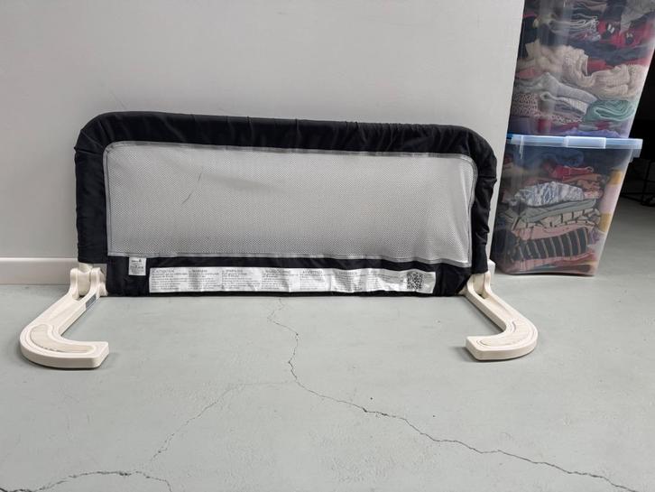 Inklapbaar bedhekje van Safety 1st, Kinderen en Baby's, Traphekjes, Zo goed als nieuw, Overige typen, Overige materialen, 100 tot 115 cm