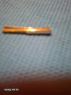 Pince à cravate argentée avec écru, Enlèvement