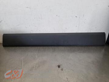 Sierstrip van een Renault Master beschikbaar voor biedingen