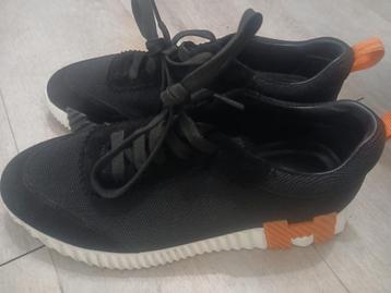Chaussure hermes taille 39/40 le prix et a discuter!!! beschikbaar voor biedingen