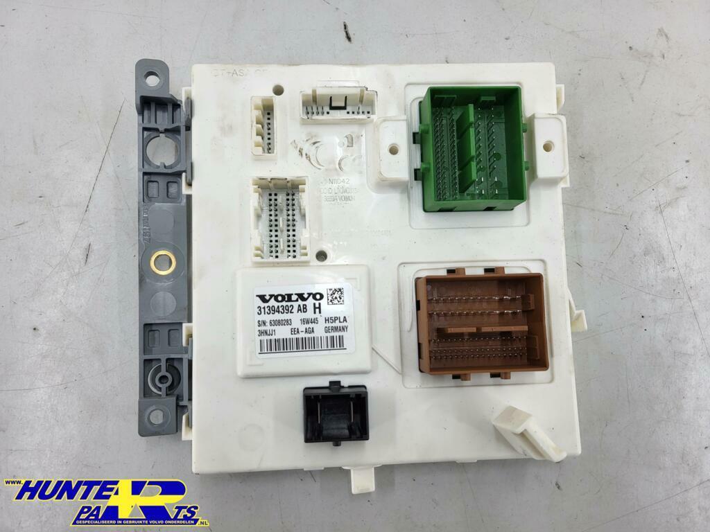Zekeringkast Volvo V90/XC90/S90 ('16-'22) 31394392, Gebruikt, Ophalen of Verzenden, Volvo, Volvo