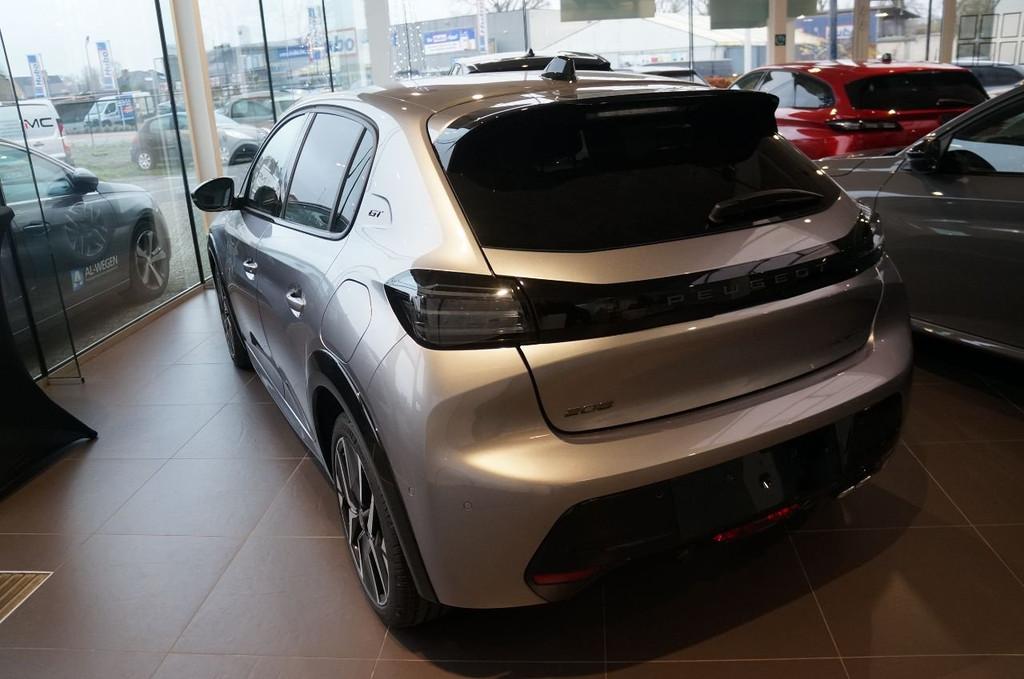 Peugeot 208 Peugeot 208 Facelift Hybrid 145 e-DCS6 GT, Autos, Peugeot, 100 kW, Argent ou Gris, Achat, Carnet d'entretien