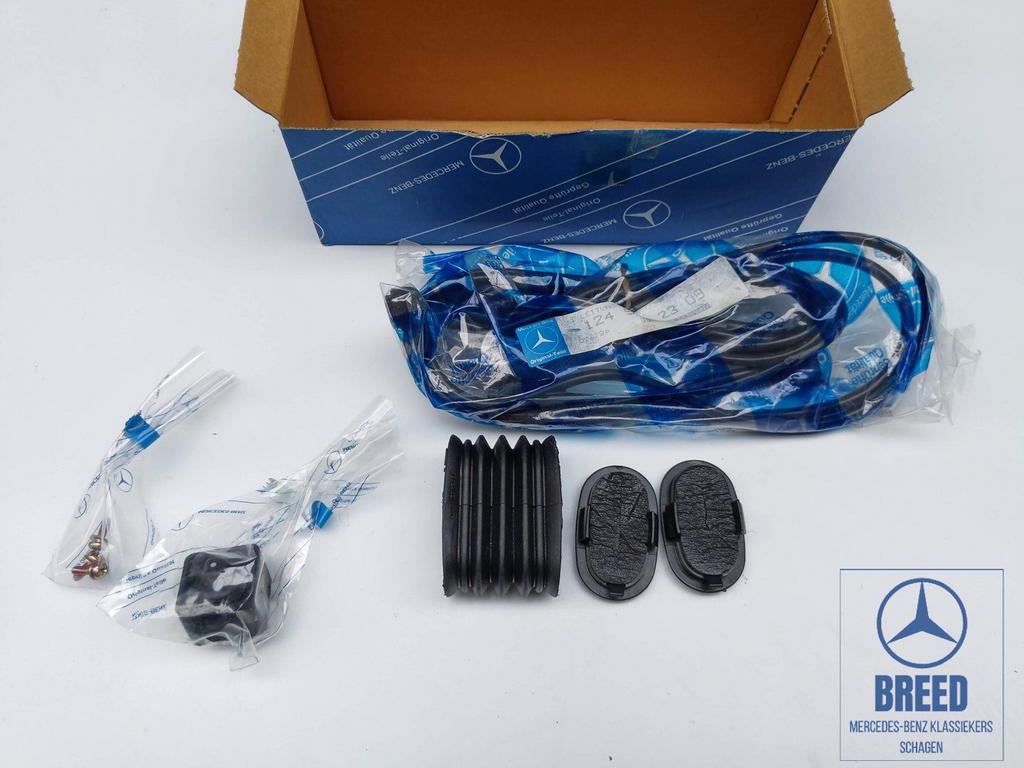 NOS inbouwset rechter buitenspiegel elek. Mercedes-Benz W124, Autos : Pièces & Accessoires, Rétroviseurs, Neuf, -, -, Enlèvement ou Envoi