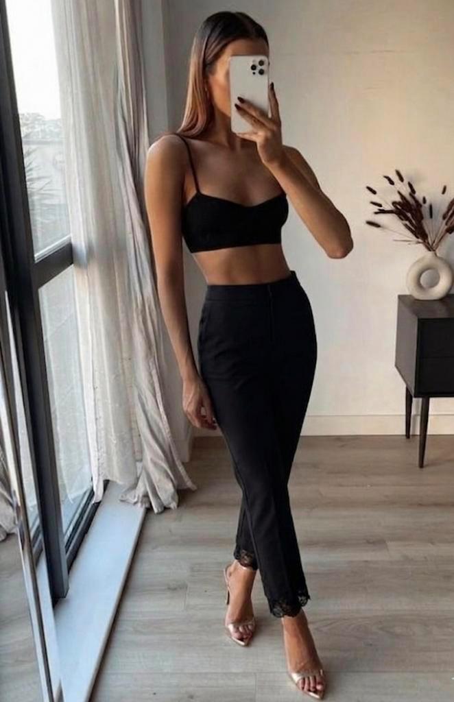 Broek zara met kant, Kleding | Dames, Jumpsuits, Zo goed als nieuw, Maat 38/40 (M), Zwart, Ophalen of Verzenden