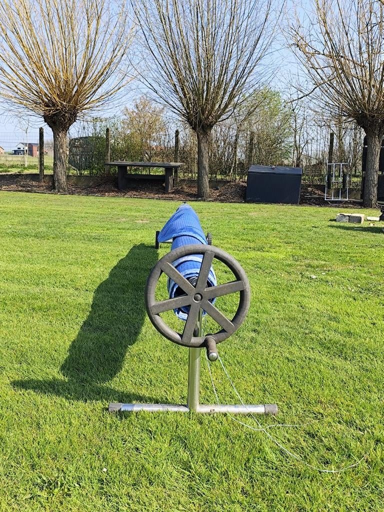 Oprolsysteem met gratis zwembad doek, Ophalen