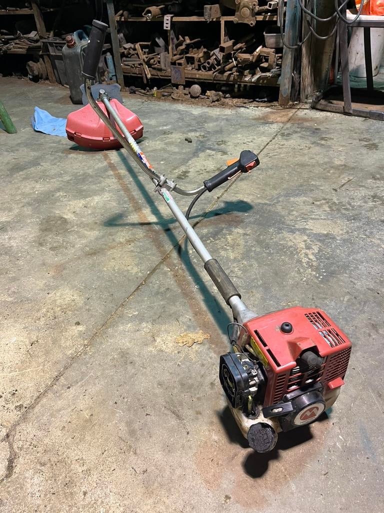 Maruyama bosmaaier, Tuin en Terras, Ophalen, Gebruikt, Benzine