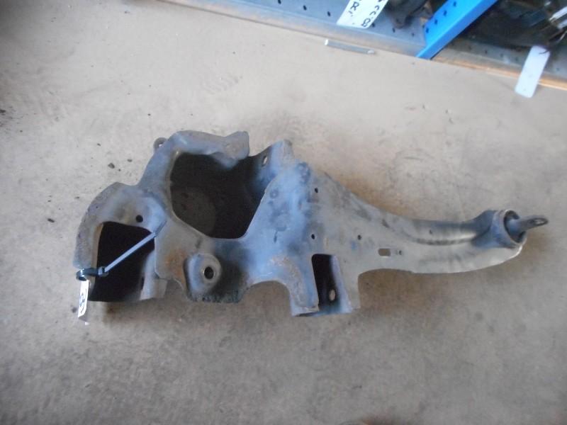 BRAS DE SUSPENSION ARRIÈRE GAUCHE Ford Focus 2 C+C, Utilisé, Ford