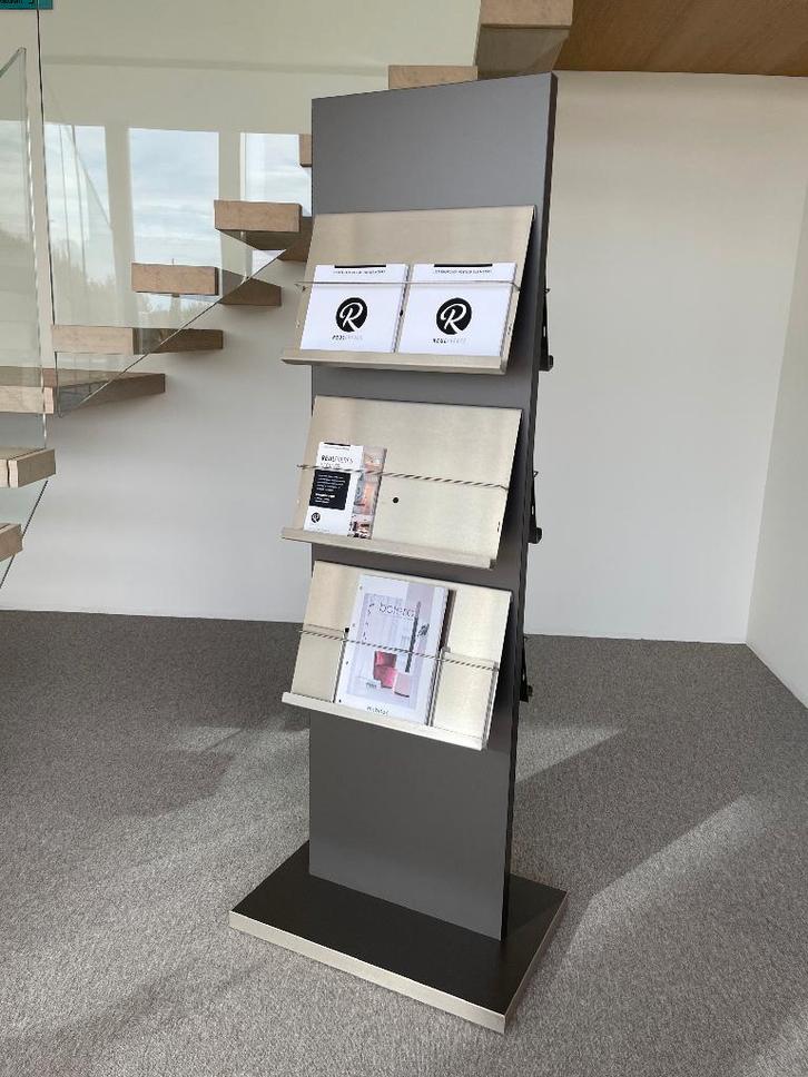 Présentoir publicitaire, Articles professionnels, Aménagement de Bureau & Magasin | Mobilier de bureau & Aménagement, Aménagement