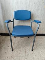 Chaise piercée neuve, Divers, Enlèvement, Neuf, Fauteuil roulant manuel