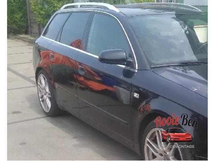 Portier 4Deurs rechts-voor van een Audi A4 (LZ9Y), Gebruikt, -, Deur, -
