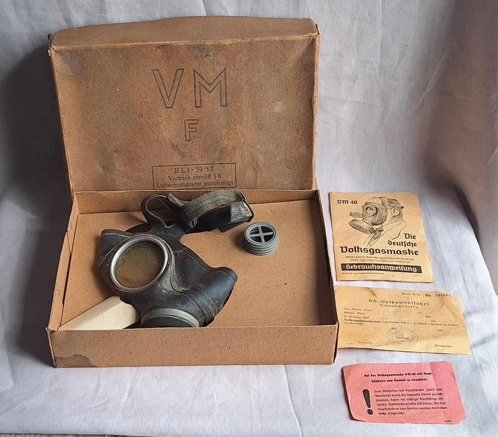 Masque à gaz allemand complet ww2 boîte d'origine, Collections, Enlèvement ou Envoi, Armée de terre, Autres types