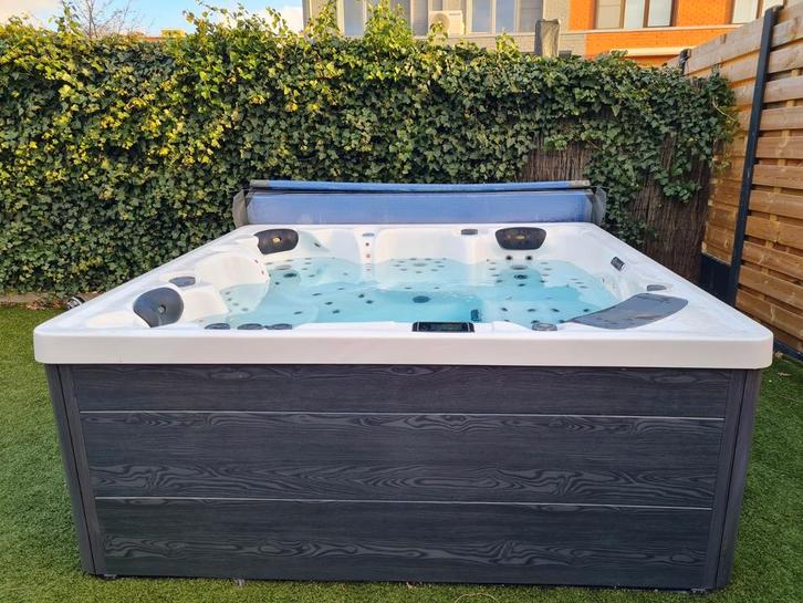 Luxe jacuzzi 5 personen, Jardin & Terrasse, Bains à remous et Spas, Enlèvement