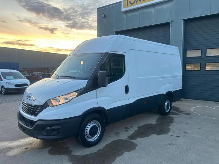 Iveco Daily 35 S 14 D, Autos, Camionnettes & Utilitaires, Entreprise, Achat, ABS, Caméra de recul, Airbags, Air conditionné, Ordinateur de bord