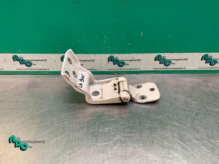 Charnière porte arrière gauche d'un Mercedes Vito (Vito 03, Autos : Pièces & Accessoires, Autres pièces automobiles, Mercedes-Benz