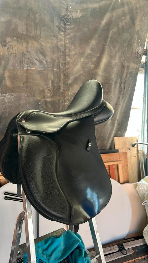 Wintec veelzijdigheidszadel te koop, Dieren en Toebehoren, Paarden en Pony's | Zadels, Gebruikt, Recreatie, Ophalen