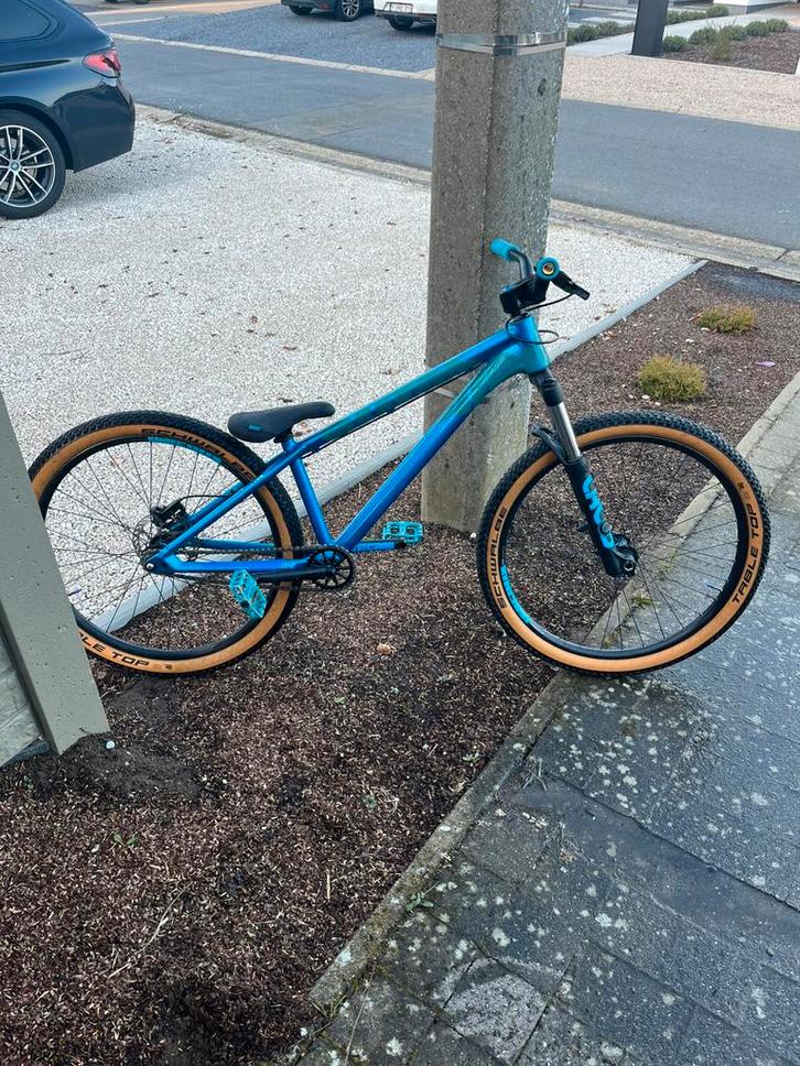 Canyon stiched 360 limeted idition- ruilen kan met scooter, Vélos & Vélomoteurs, Vélos | BMX & Freestyle, Neuf, 24 pouces ou plus