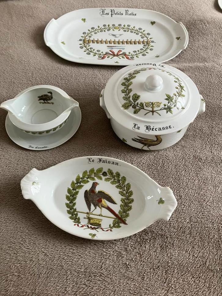 Service porcelaine auteuil limoges, Antiek en Kunst, Antiek | Servies compleet, Ophalen