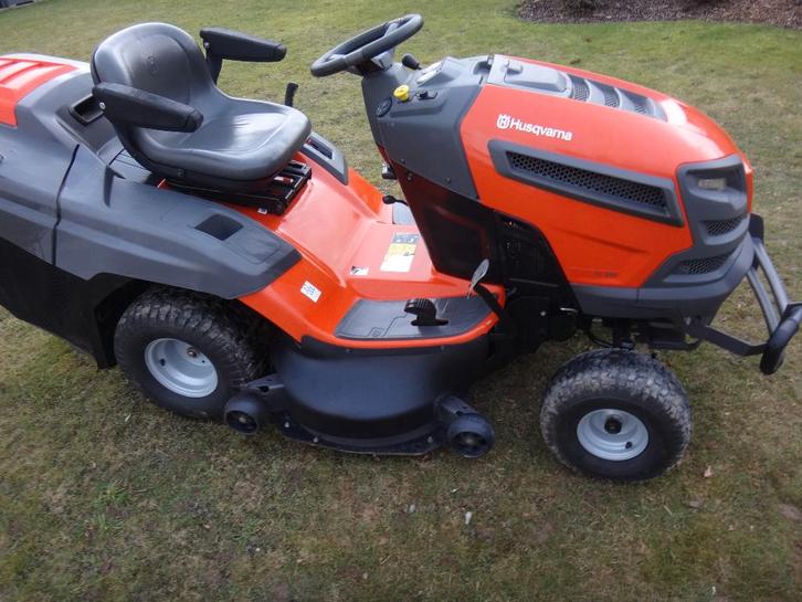 Husqvarna tracteur tondeuse, Jardin & Terrasse, Tondeuses autoportées, Utilisé, 90 à 120 cm, Démarrage électrique, Fonction de mulching
