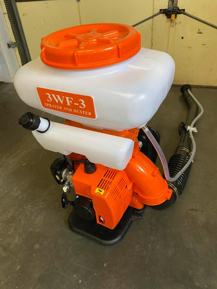 Souffleur, pulvérisateur voir, description et photos, Jardin & Terrasse, Souffleurs de feuilles, Comme neuf, Porté à dos, Essence