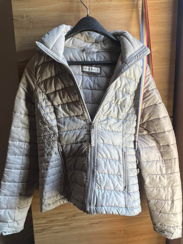 Abercrombie & Fitch lichtgewicht donsjack - Grijs - Maat XS, Kleding | Dames, Jassen | Winter, Ophalen, Gedragen, Grijs