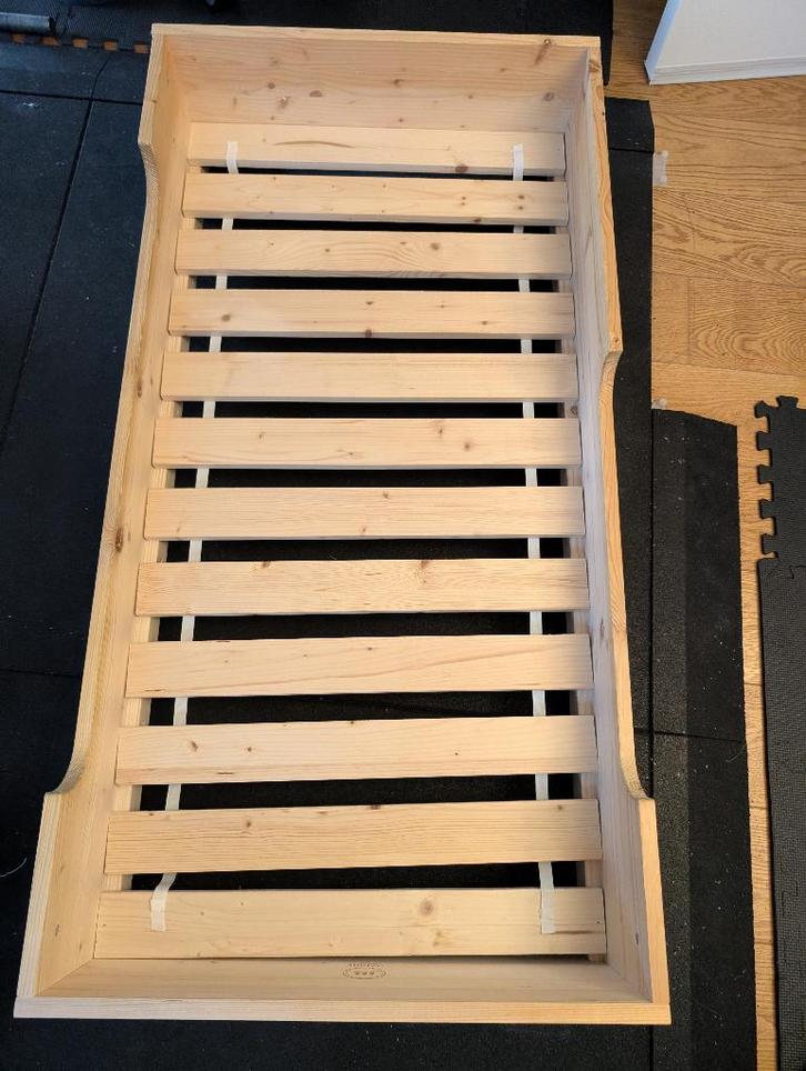 Lit au sol Montessori Manine, Enfants & Bébés, Chambre d'enfant | Lits, Enlèvement