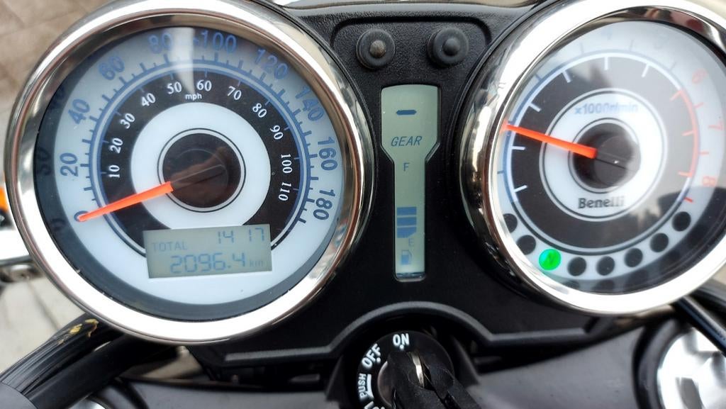 Benelli imperiale, Motoren, 400 cc, Particulier, 1 cilinder