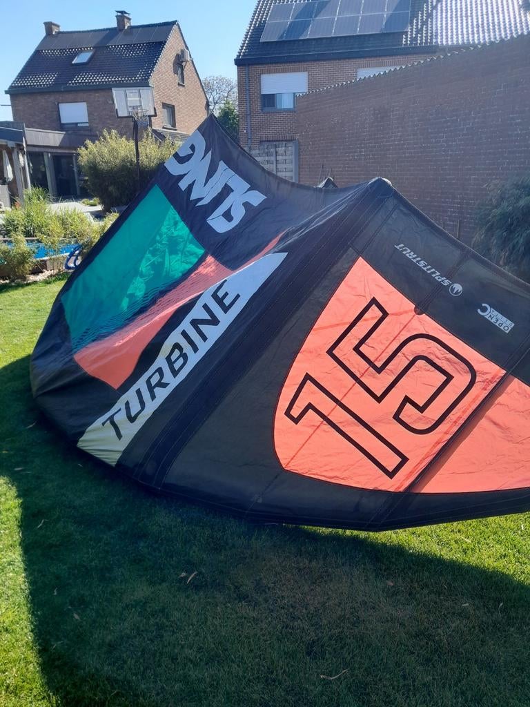 Slingshot Turbine 15m., Sports nautiques & Bateaux, Kitesurf, Double astuce, Enlèvement ou Envoi, Kite