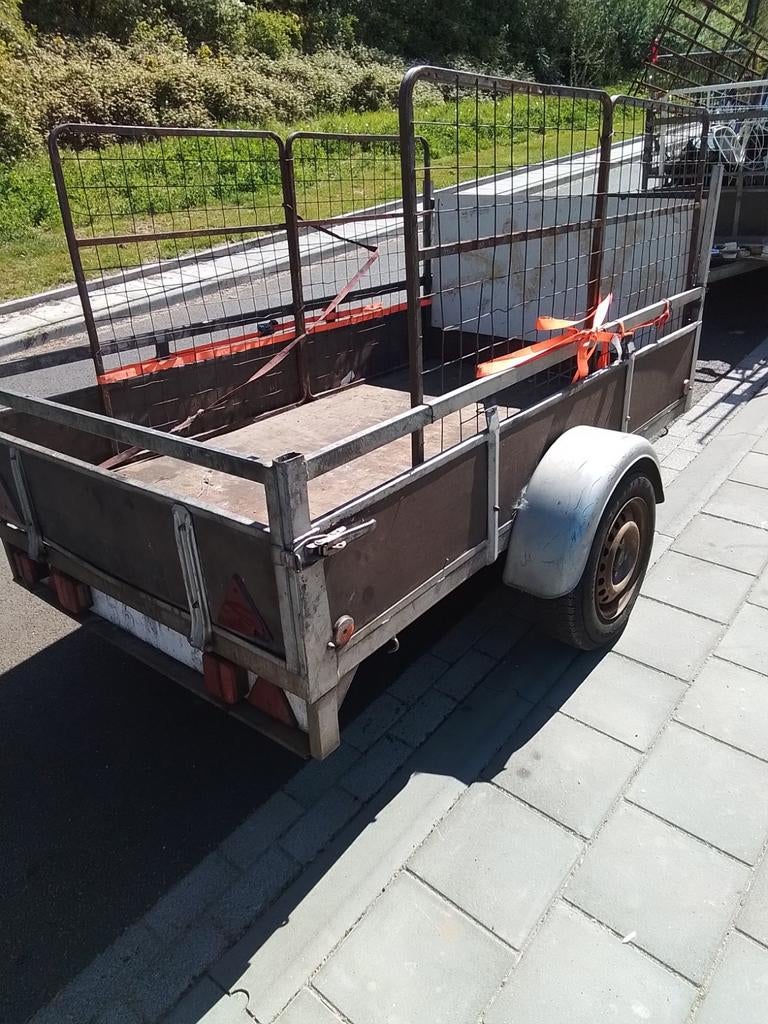 Aanhanger enkelasser, Ophalen