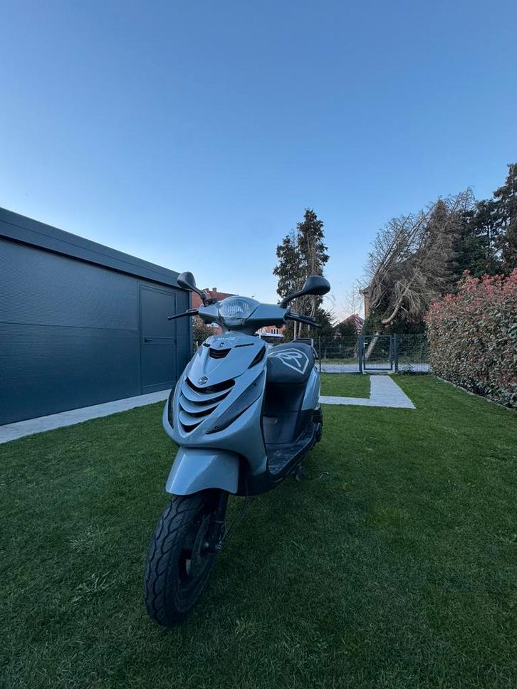 Piaggio zip, Vélos & Vélomoteurs, Scooters | Piaggio, Comme neuf, Zip, Classe A (25 km/h), Enlèvement