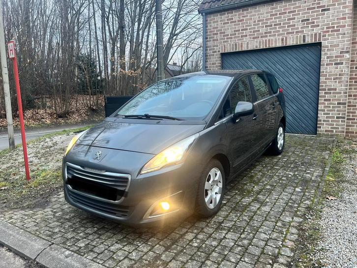 Peugeot 5008 7places euro6 142000km prête!!, Autos, Peugeot, Particulier, Air conditionné, Euro 6, Enlèvement