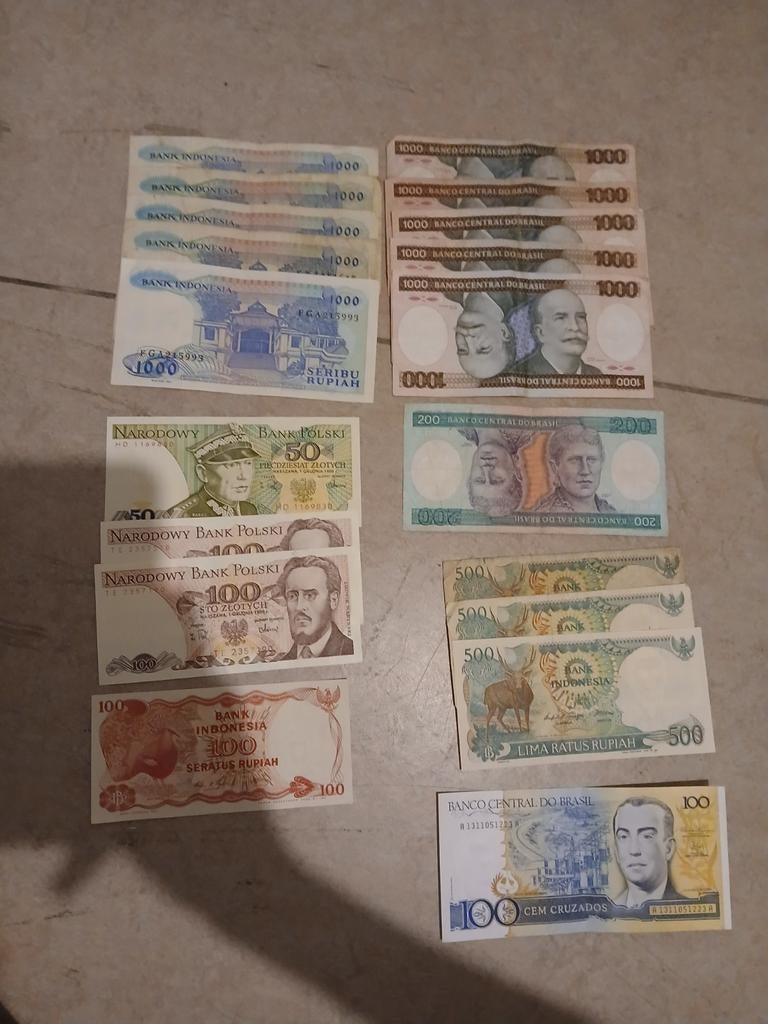 Anciens billets, Enlèvement, Pologne