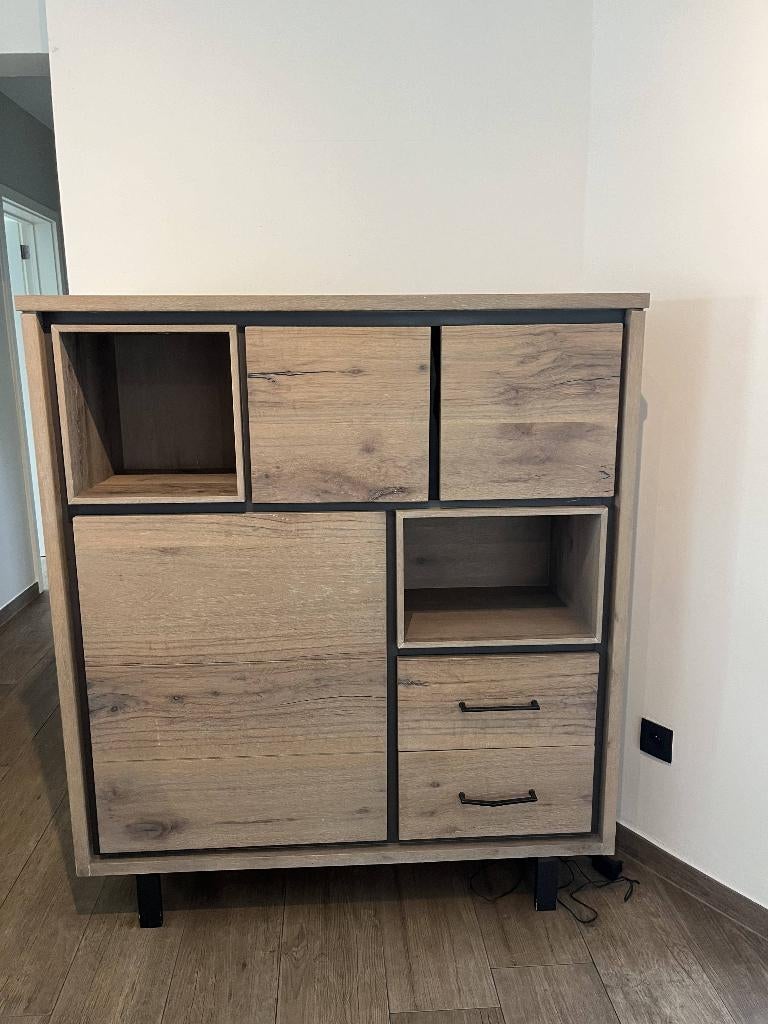 Armoire en chêne Prenuptia (avec éclairage), Maison & Meubles, Armoires | Dressoirs, Utilisé, 100 à 150 cm, 25 à 50 cm, Avec tiroir(s)