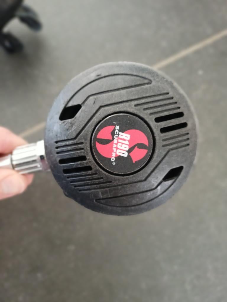Détendeur Scubapro complet + console + couteaux, Enlèvement, Utilisé, Autres types