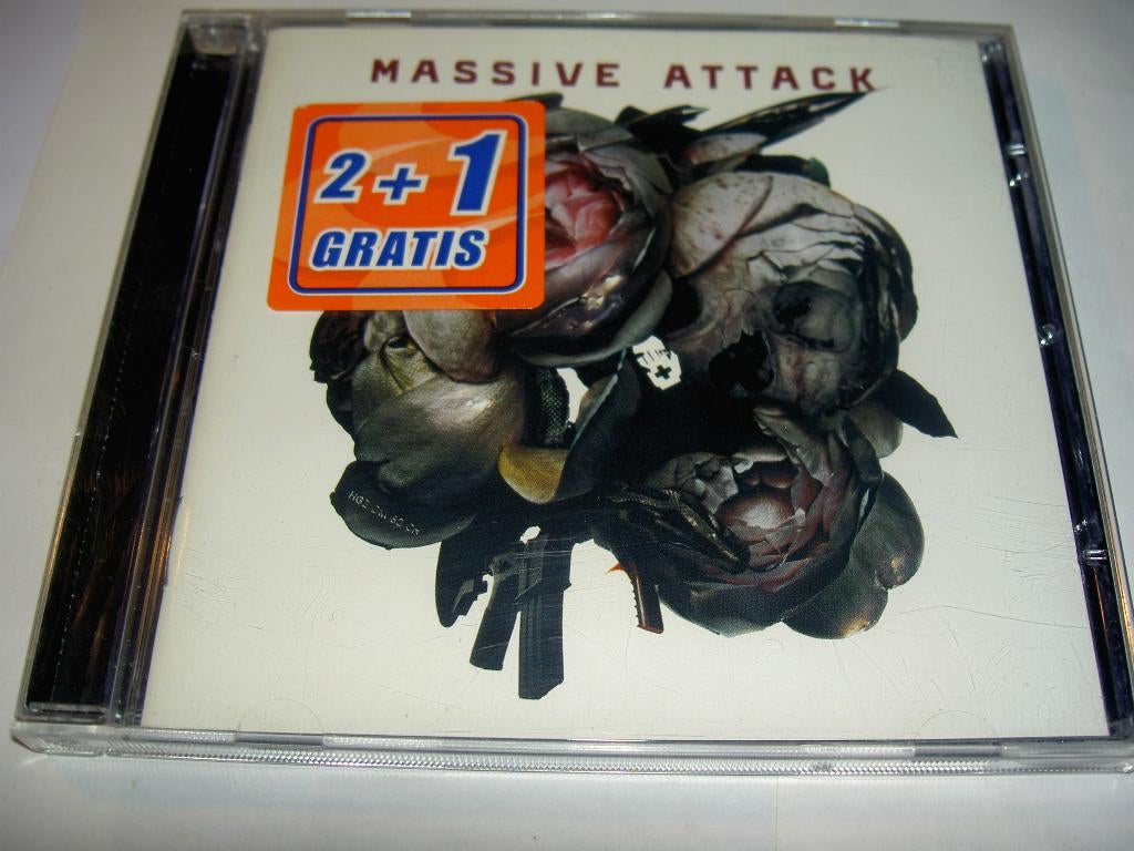 CD Massive Attack – Collected, Ophalen of Verzenden, Gebruikt