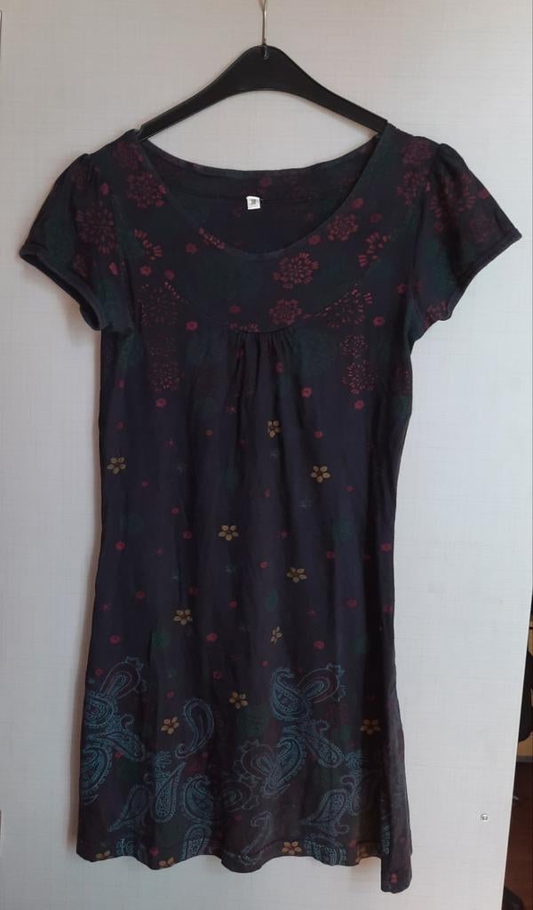 Robe « M », Vêtements | Femmes, Robes, Enlèvement ou Envoi, Taille 38/40 (M), Au-dessus du genou