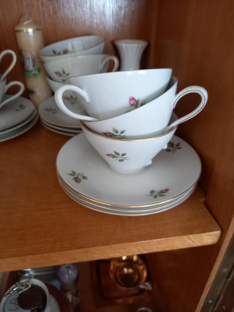 Koffieservies bloem motief, Huis en Inrichting, Ophalen, Zo goed als nieuw