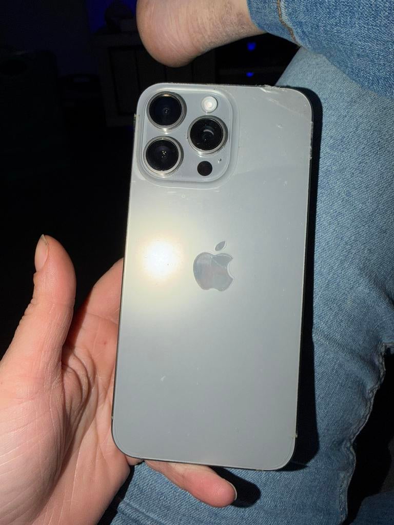 Iphone 15 pro max, Télécoms, Téléphonie mobile | Apple iPhone, Enlèvement, Comme neuf, IPhone 15