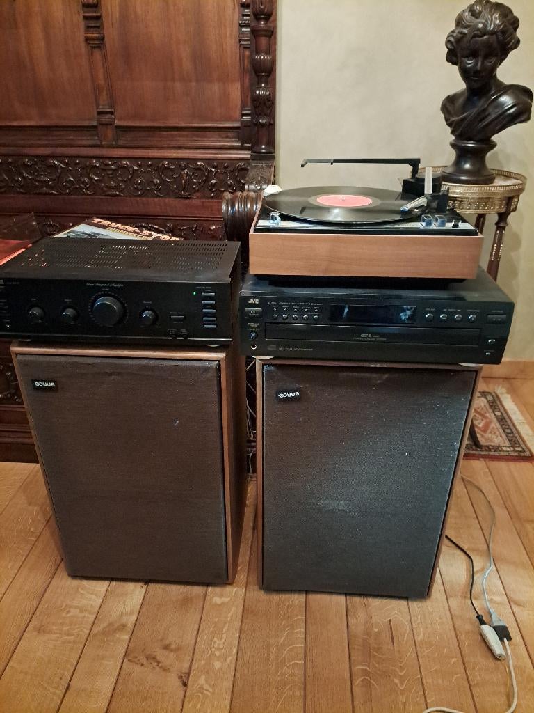 Muziekinstallatie, Ophalen, Gebruikt