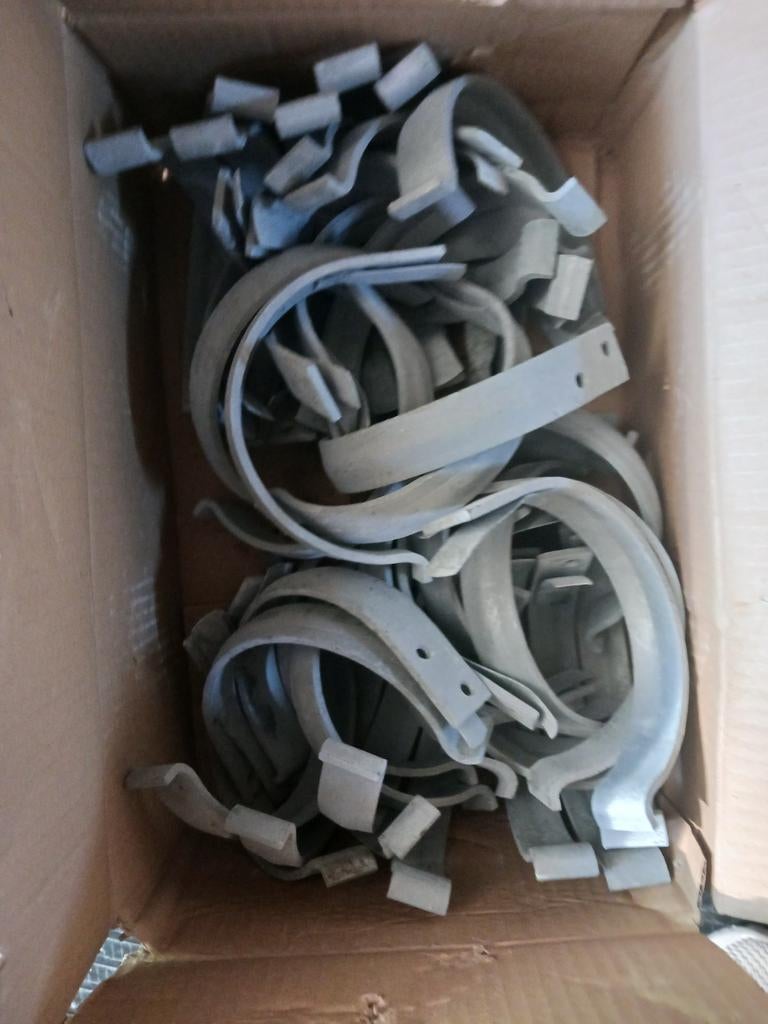 NIEUW DAKGOOT BENODIGHEDEN 30 EURO VOOR 5 DOZEN ., Ophalen, Nieuw, 15 m² of meer, Dakpannen