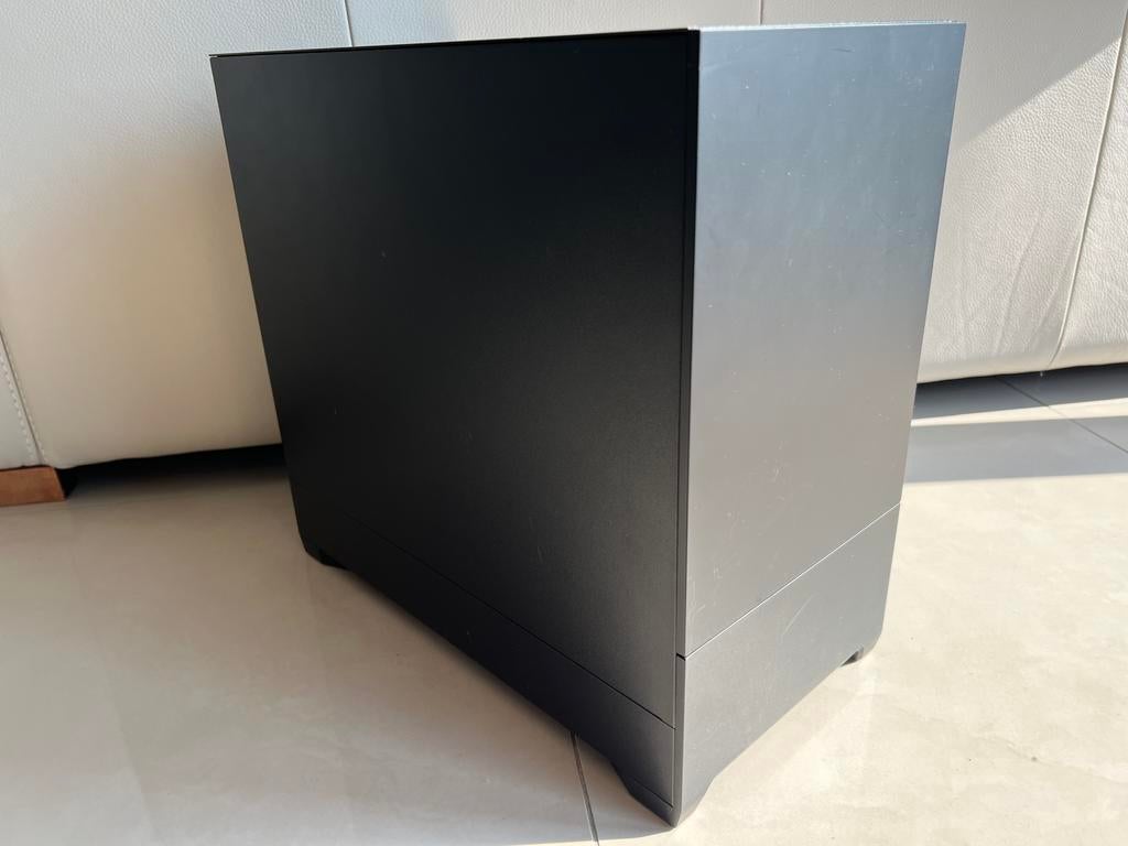 Fractal m-atx pc case / computer behuizing, Computers en Software, Computerbehuizingen, Ophalen, Gebruikt