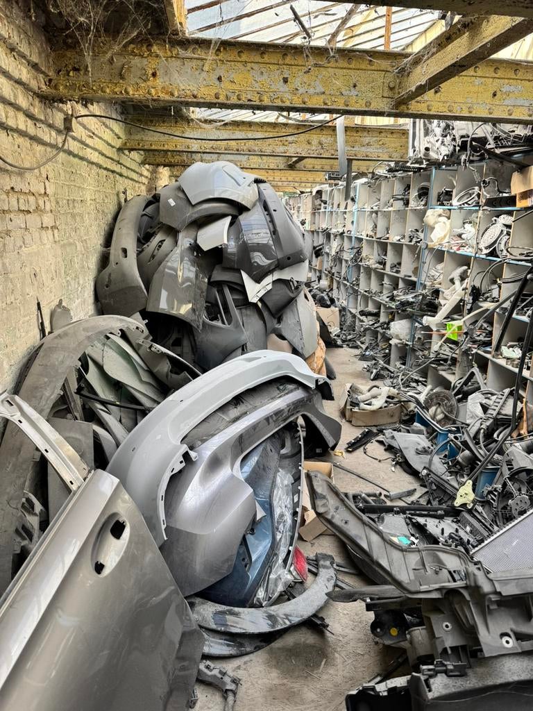 Lots de pieces carosserie a vendre, Ophalen of Verzenden, Zo goed als nieuw