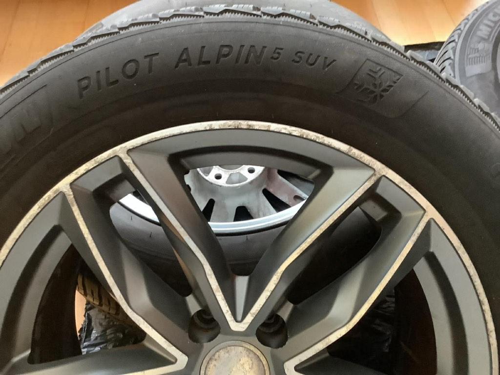 4 pneus d’hiver Michelin SUV Audi q5 - bon état, Pneus hiver, Véhicule de tourisme, Enlèvement, Pneu(s)