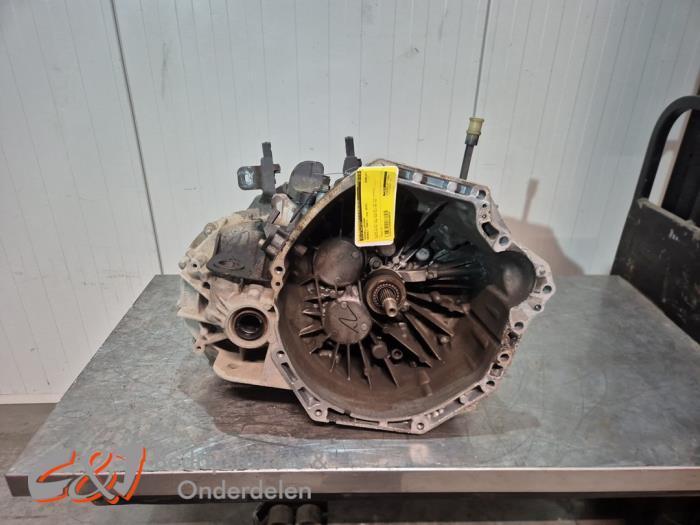 Boîte de vitesse d'un Renault Trafic, Autos : Pièces & Accessoires, Transmission & Accessoires, Renault, Utilisé, 3 mois de garantie