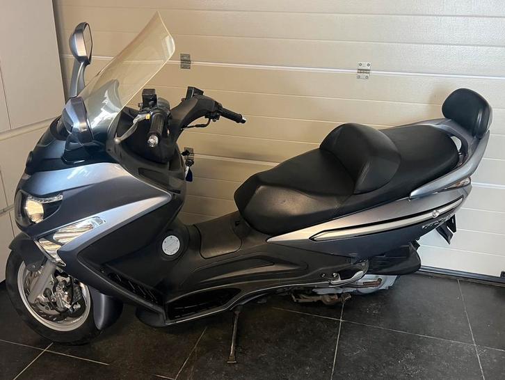 Sym gts evo 125 cc watergekoeld, Fietsen en Brommers, Snorfietsen en Snorscooters, Gebruikt, SYM, Benzine, Ophalen