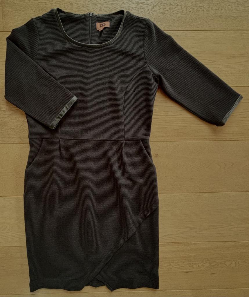 Zwart kleedje 'CKS' (maat: L), Zwart, Maat 42/44 (L), Ophalen of Verzenden, Zo goed als nieuw