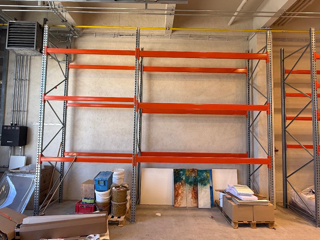 Palletstellingen / magazijnrekken / grootvakstellingen, Ophalen