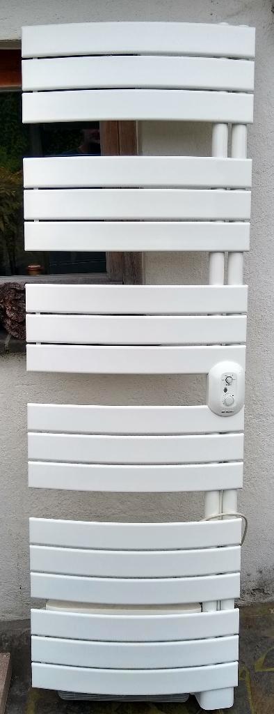 elektrische radiator/handdoekdroger, Electroménager, Électroménager & Équipement Autre, Utilisé, Enlèvement