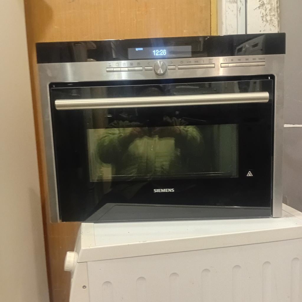 Four encastrable Siemens, Electroménager, Four
